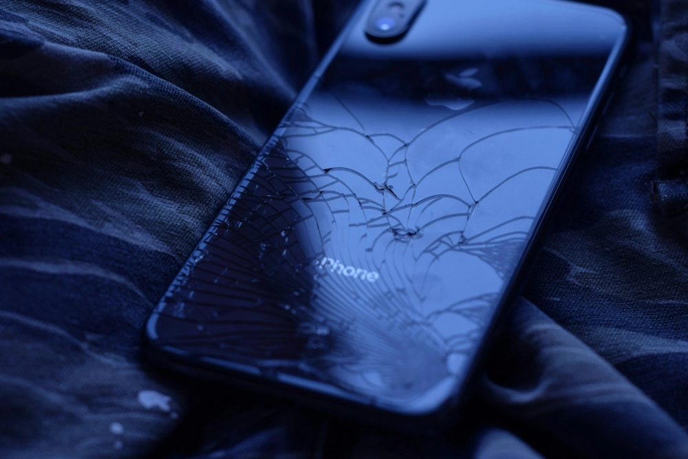 Cracked phone back glass repair